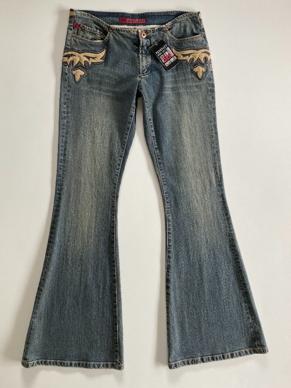 NWT PARASUCO Low Rise Bell Bottom Leather Applique Western Y2K Jeans Sz 31 US 8
